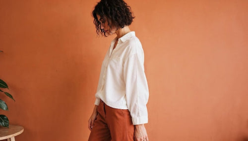 Neutral Tones Serve as Core Elements in Minimalist Outfits