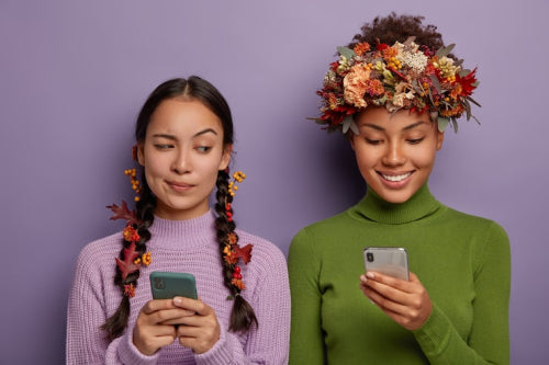 Fusion Wear Women Adapt Global Styles Through Social Media Sharing