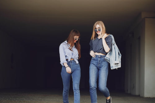 Trendy Tops Women Pair Effectively With Trousers for Multiple Settings