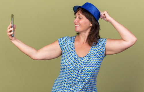 Curve Friendly Styles Promote Broader Representation in Fashion Content