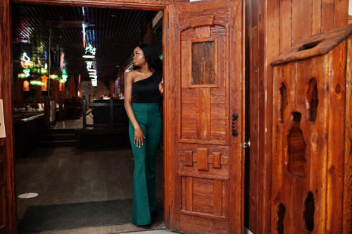 How Indo-Western Styles Bridge Traditional Elements and Contemporary Wardrobes