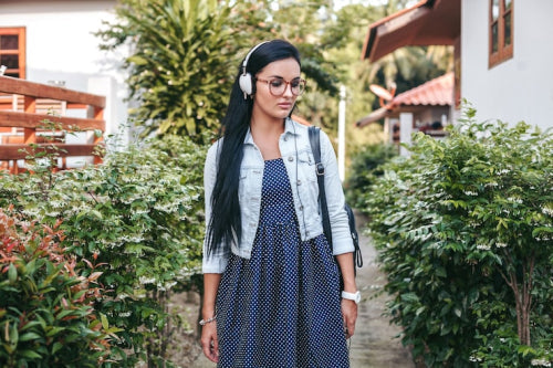 Casual Western Styles Adapt to Indian Social Occasions