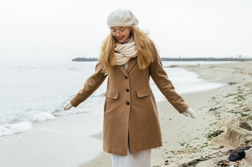 Neutral Outfits Gain Momentum in Winter Styling