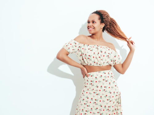 Loose Dresses That Flatter the Waist