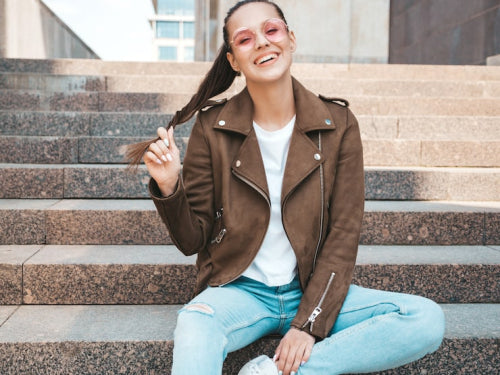 Tweed Jackets With Jeans Are Trending