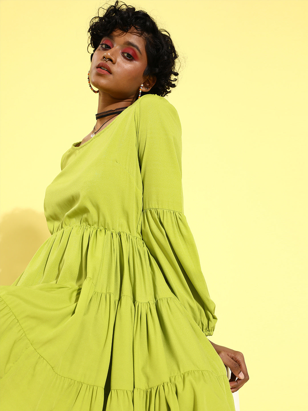 Women Gorgeous Fluorescent Green Solid Sweetheart Neck Dress