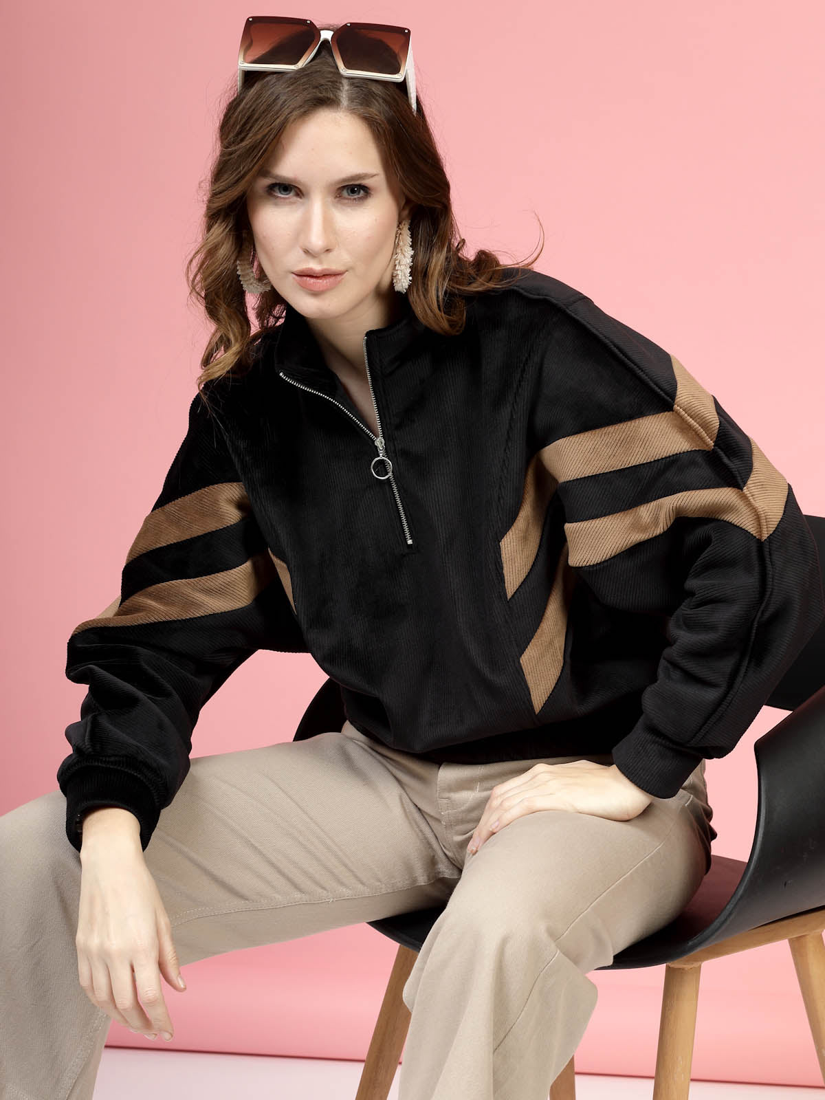 Black Mock Collar Long Sleeves Pullover Sweatshirt