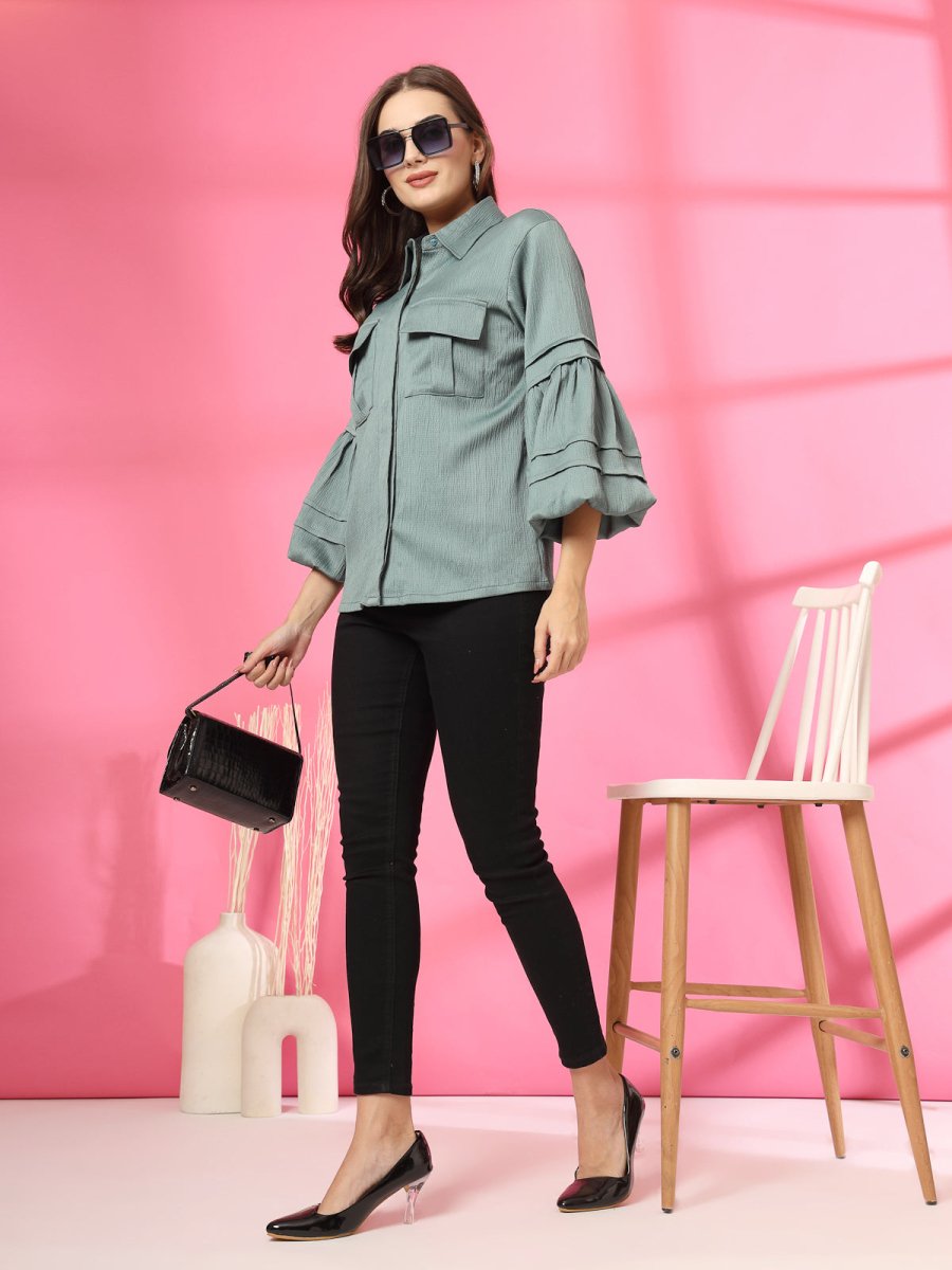 Women Spread Collar Casual Buttoned Top