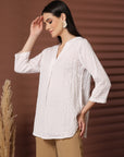 White Solid V-Neck Regular Top