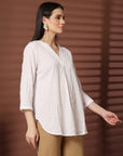 White Solid V-Neck Regular Top