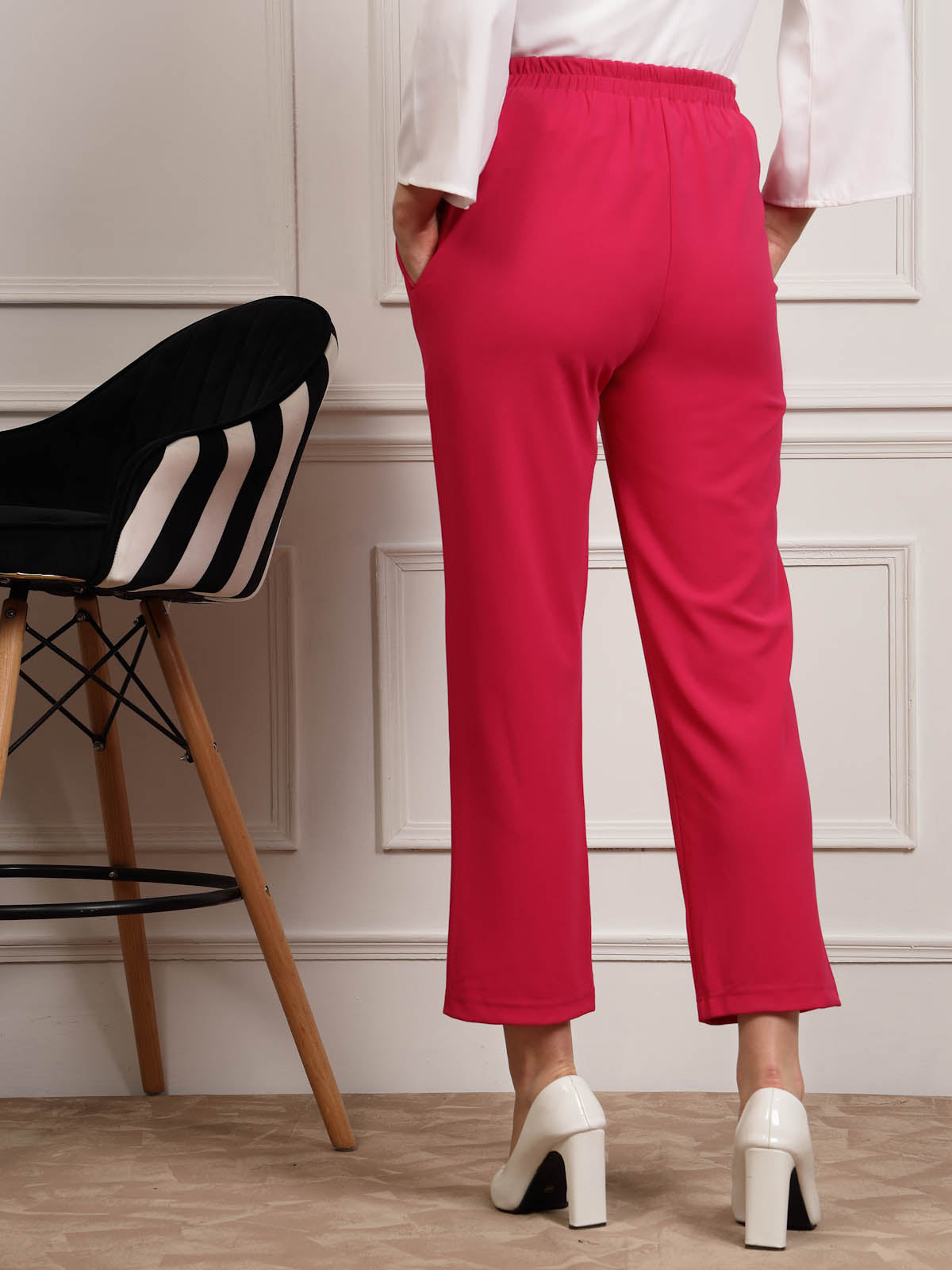 Women Pleated Mid Rise Trousers