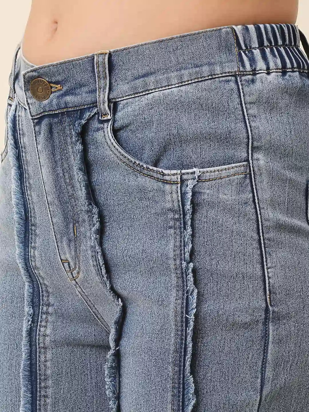 Cink Women Blue Frayed Stretchable Jeans