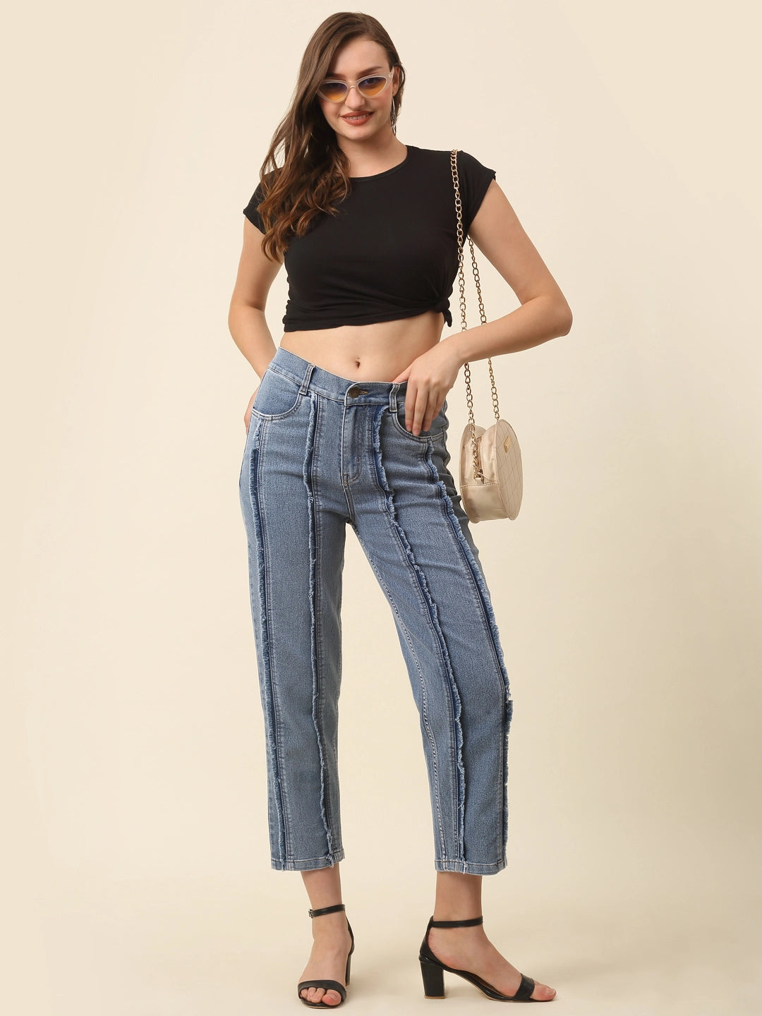 Cink Women Blue Frayed Stretchable Jeans