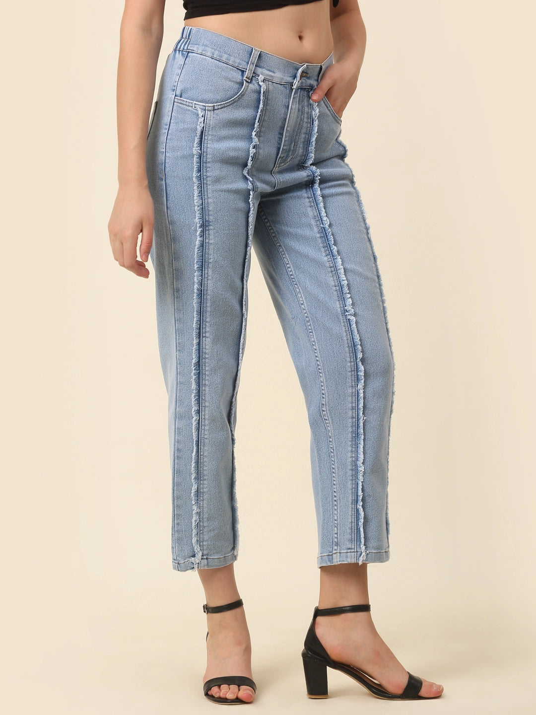 Cink Women Blue Frayed Stretchable Jeans