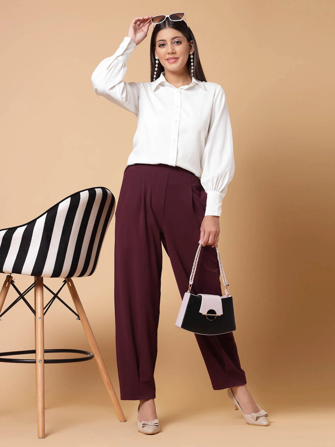 Women Maroon Solid Pleated Trouser