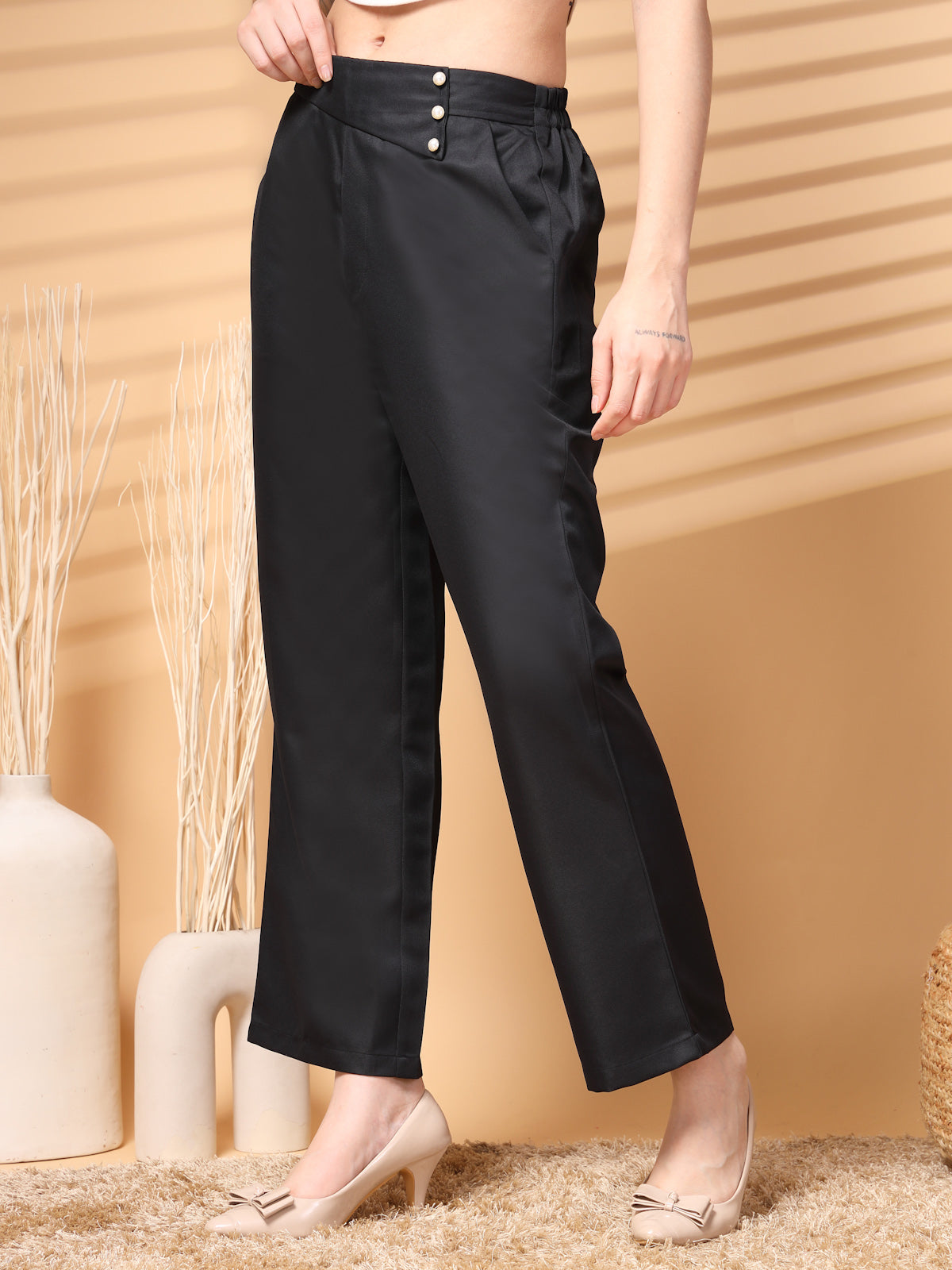 Black Solid Loose Fit Trousers