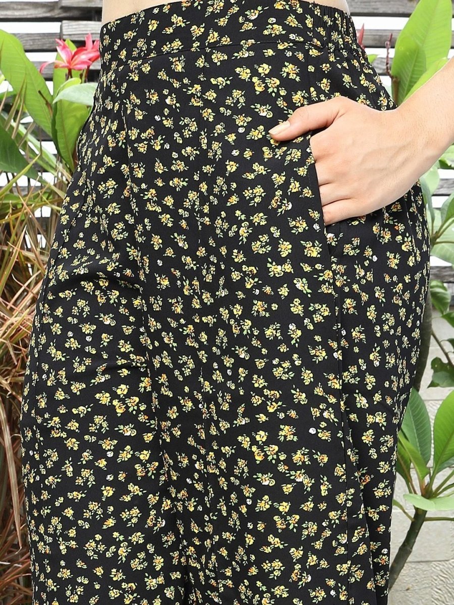 Printed V-Neck Top With Trousers Co-Ord Sets black